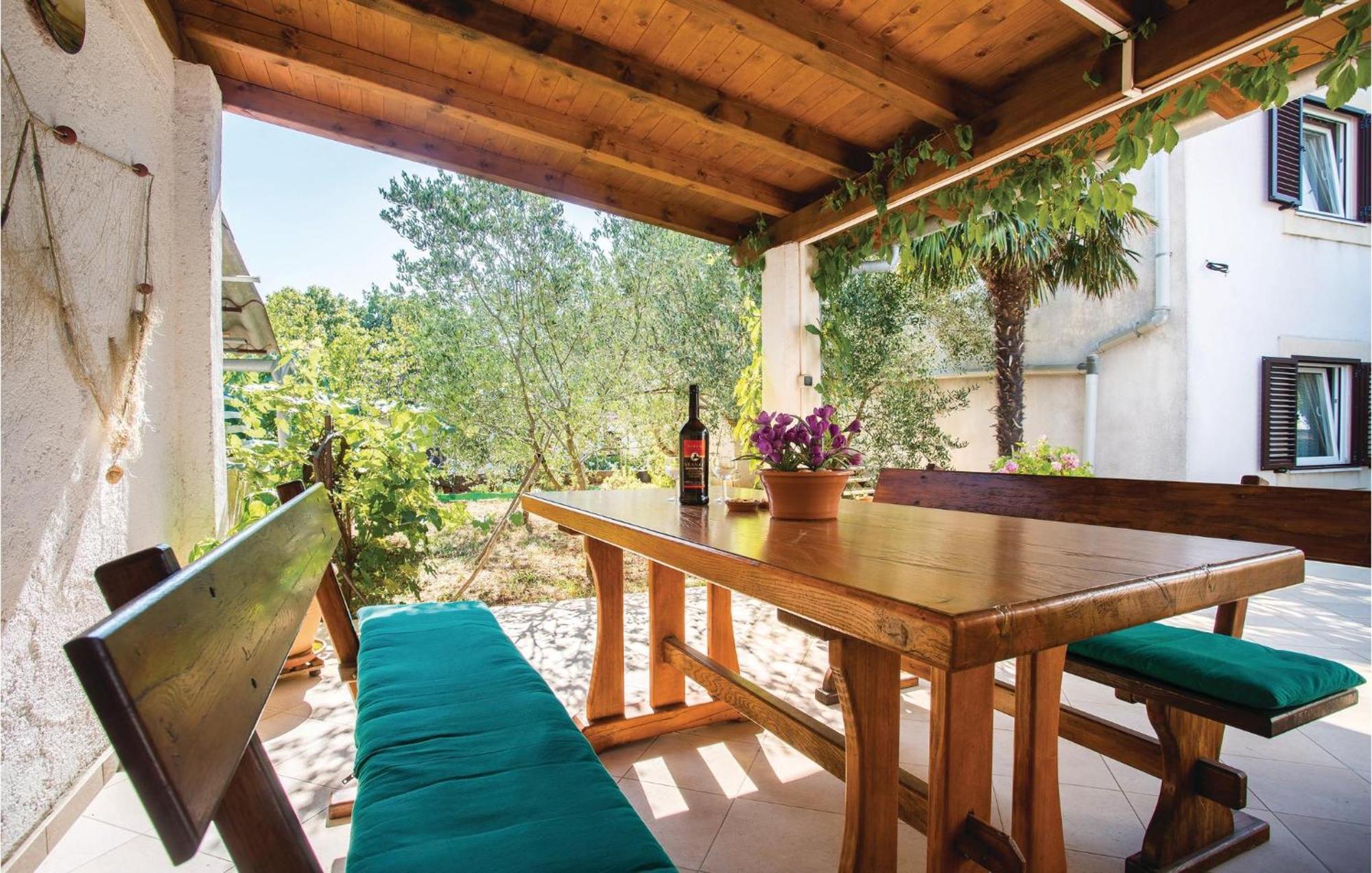 Lovely Apartment In Krk With Kitchen Brzac Buitenkant foto